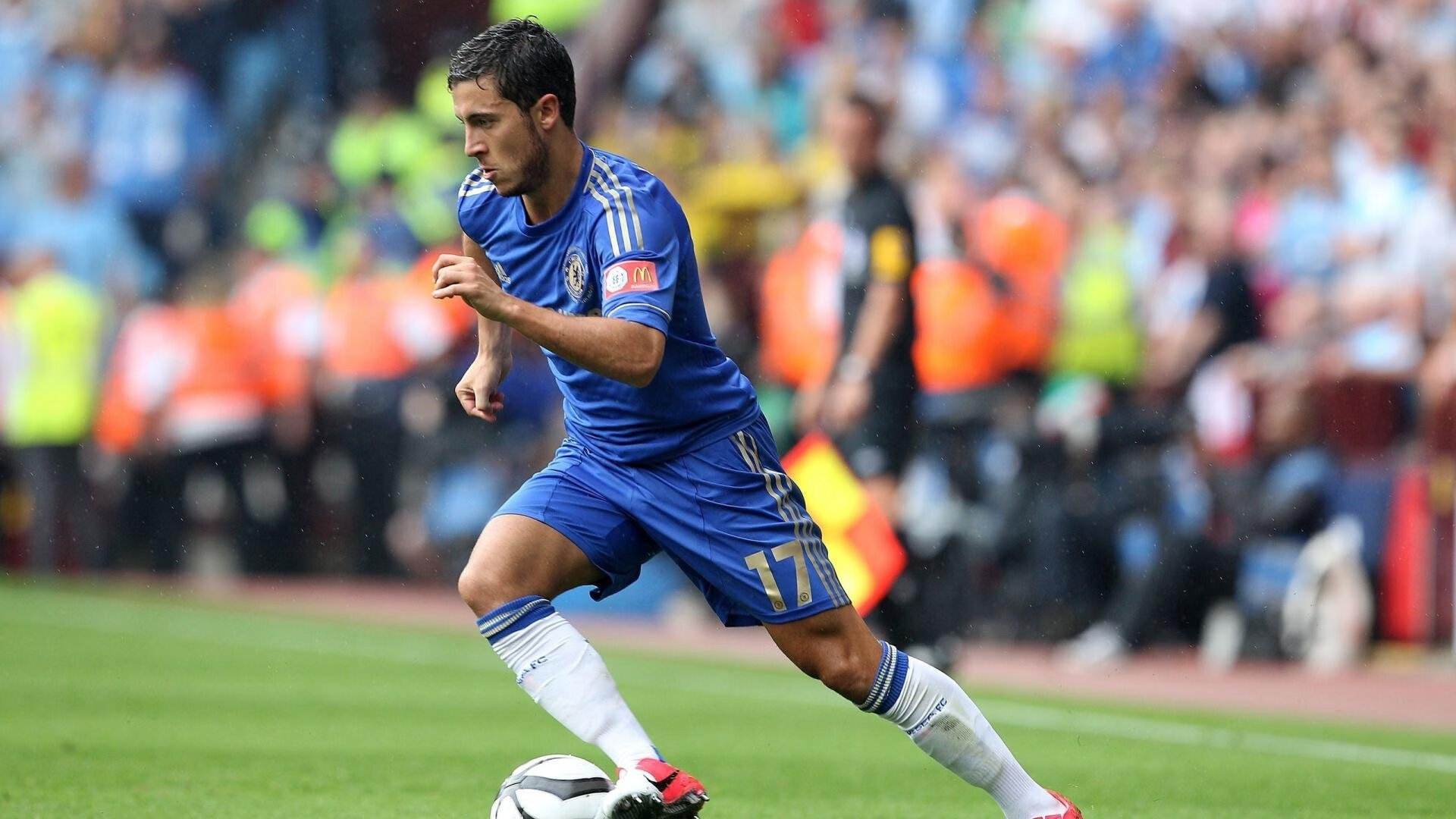 中国足球联赛赛事直播观众互动体验提升，中国足球网络直播